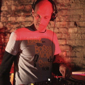 DJ Tom B.