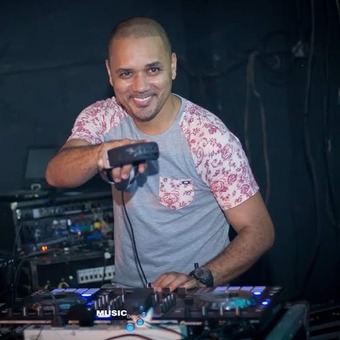 DJ Wanderson Siqueira