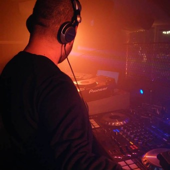 DJ Leandro Oliveira