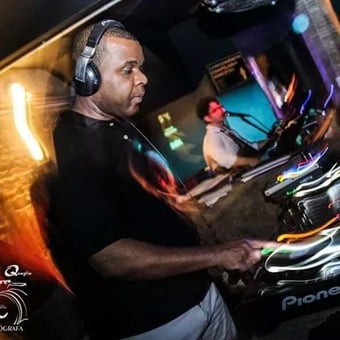 DJ Ivan Mendez
