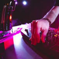 Listen to Clubs music and sounds